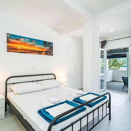 Hidden Gem Apartment โมลูนัท ภายนอก รูปภาพ