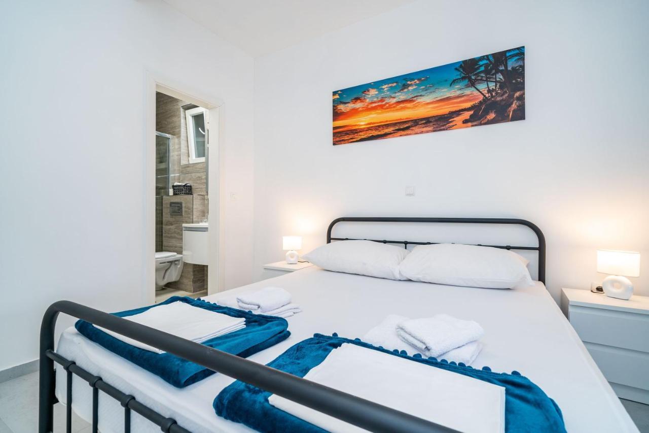 Hidden Gem Apartment โมลูนัท ภายนอก รูปภาพ