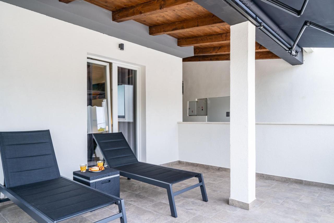 Hidden Gem Apartment โมลูนัท ภายนอก รูปภาพ
