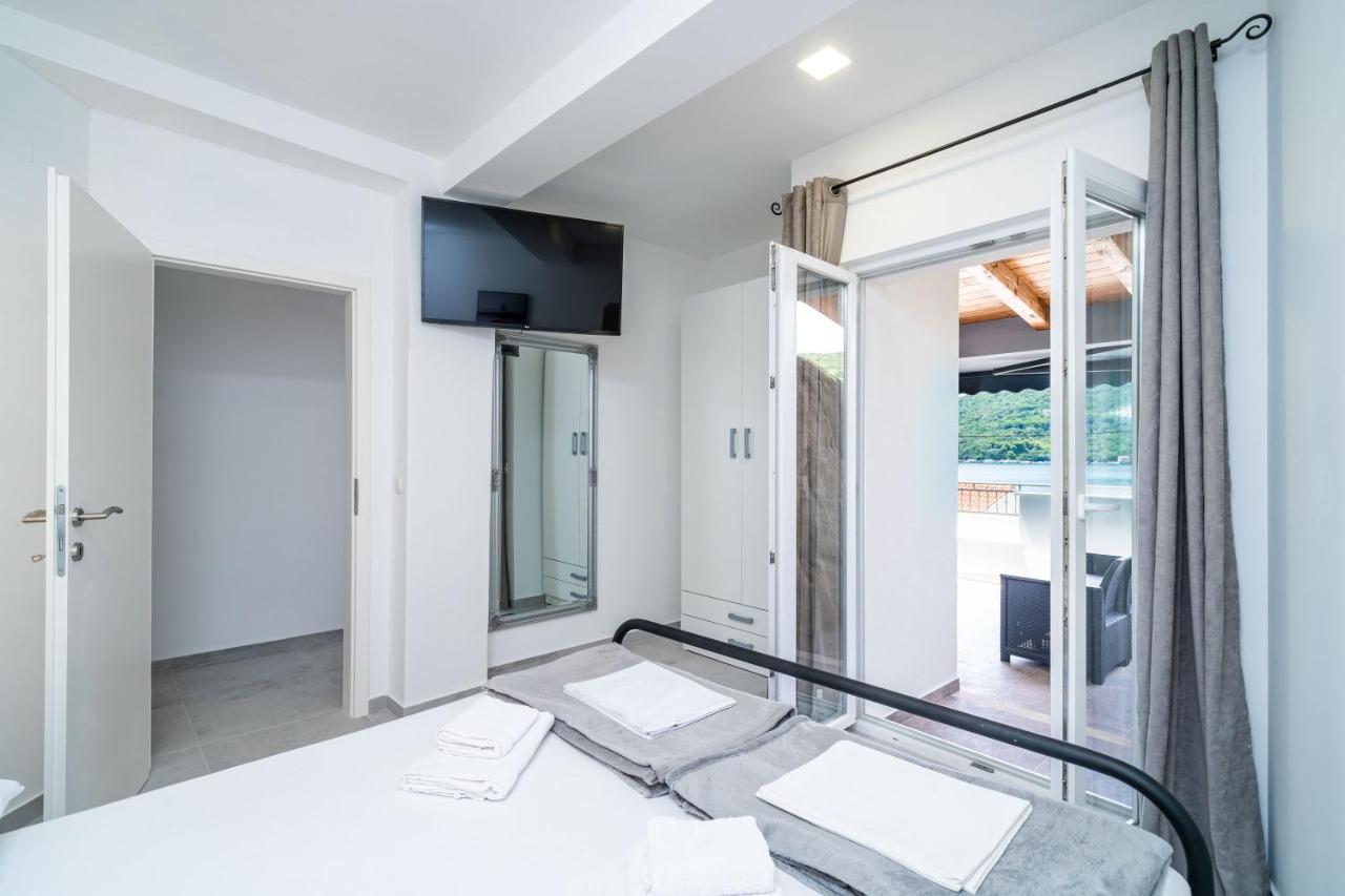 Hidden Gem Apartment โมลูนัท ภายนอก รูปภาพ