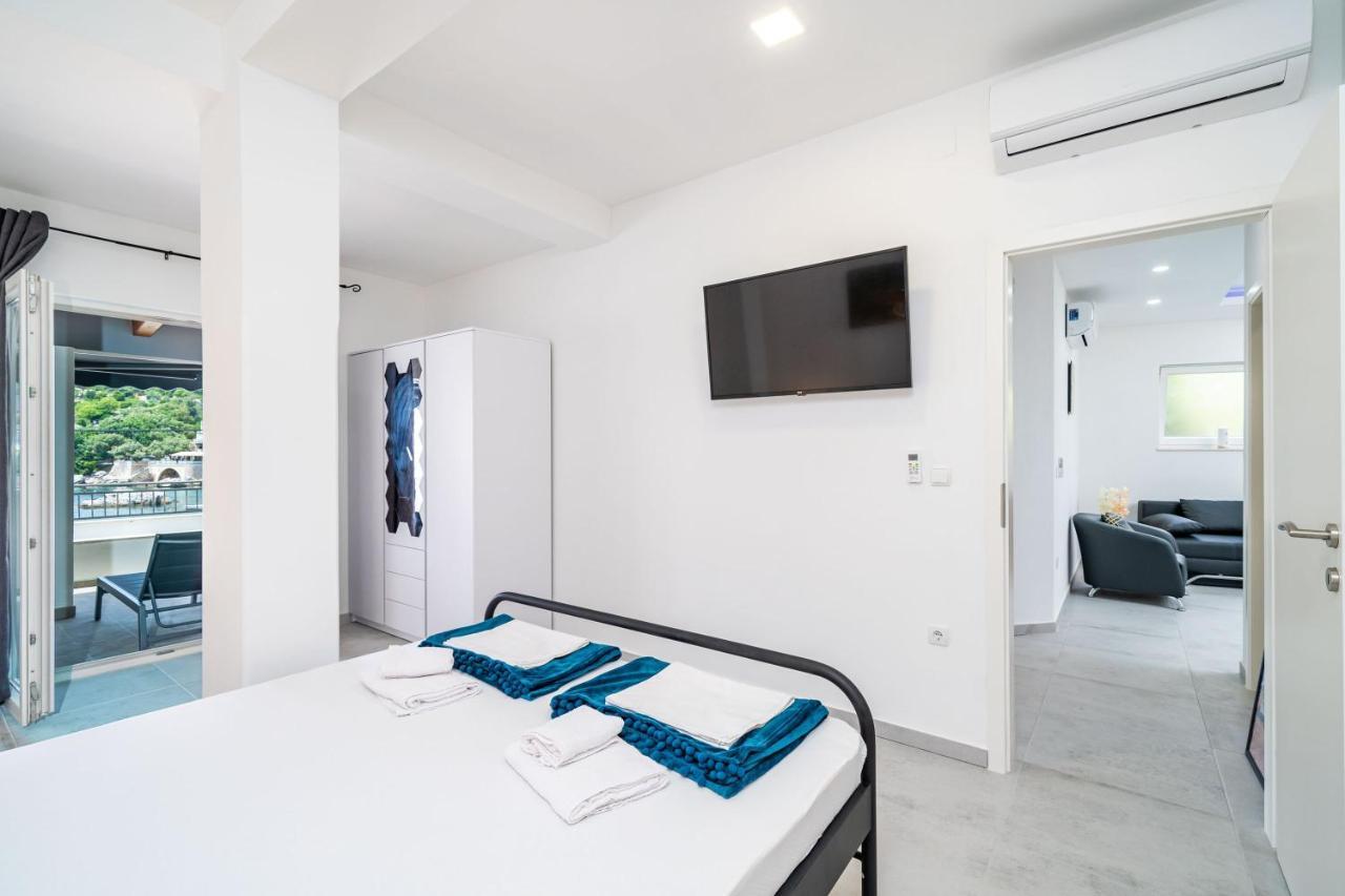 Hidden Gem Apartment โมลูนัท ภายนอก รูปภาพ