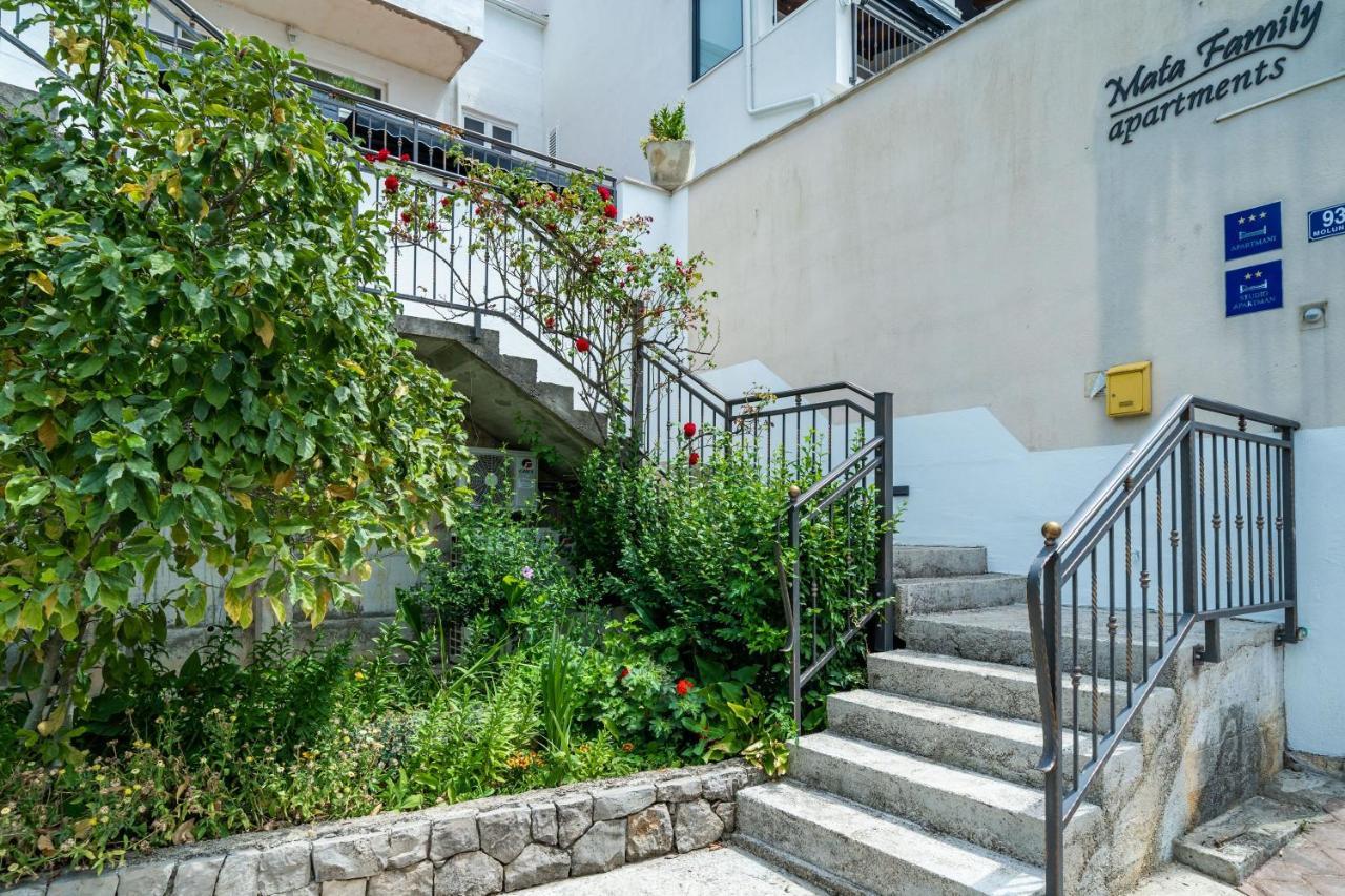 Hidden Gem Apartment โมลูนัท ภายนอก รูปภาพ