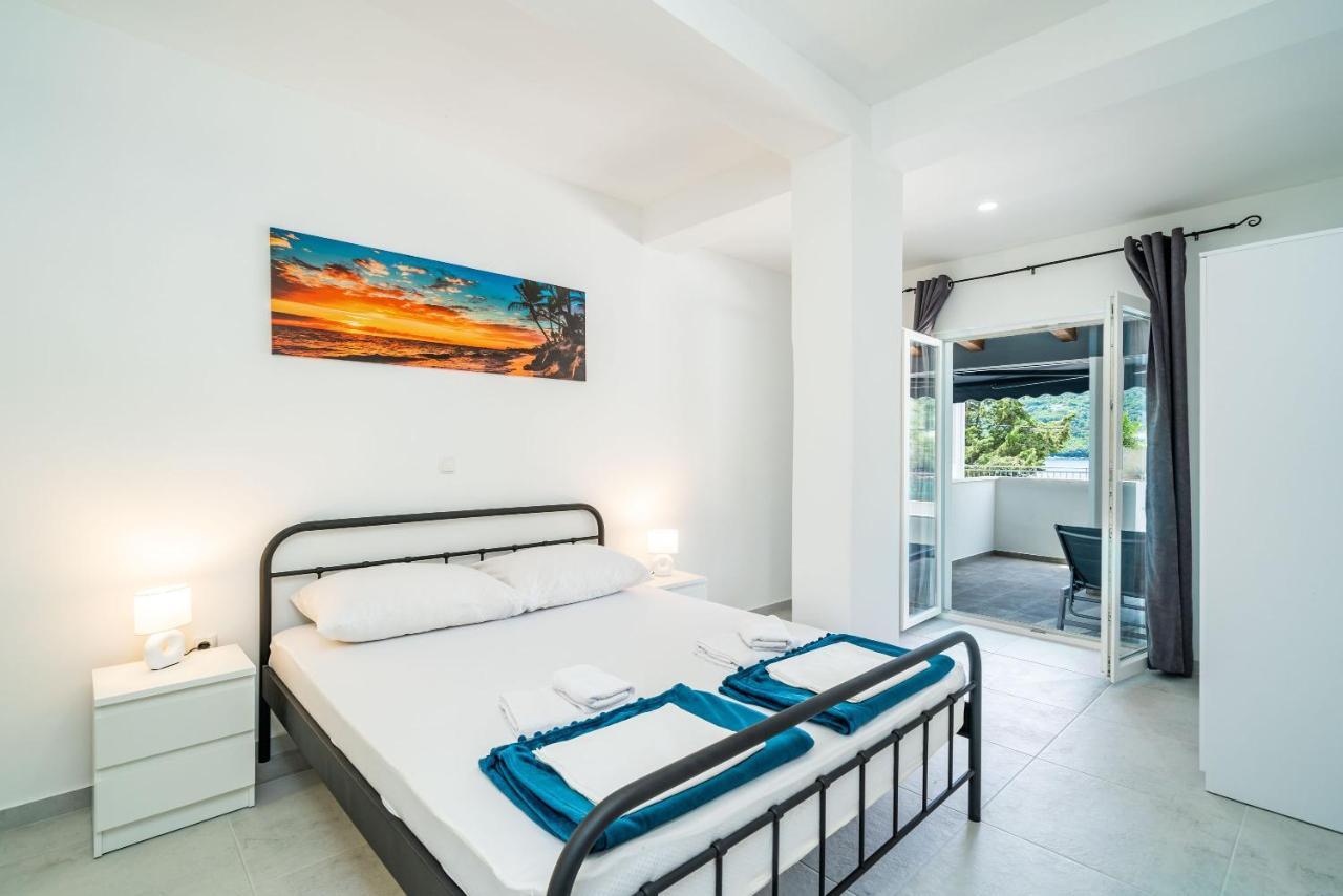 Hidden Gem Apartment โมลูนัท ภายนอก รูปภาพ